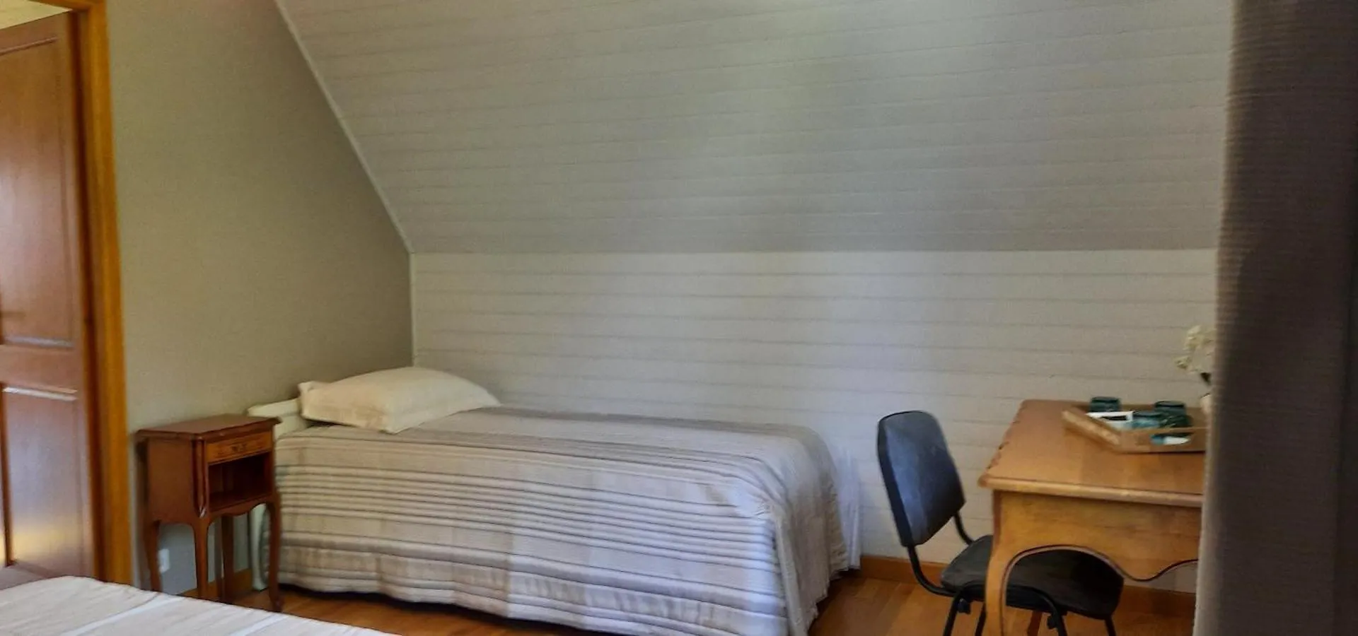 Chambres D'Hotes Chez Dumitra Cales  Bed & Breakfast Cales (Midi-Pyrenees)